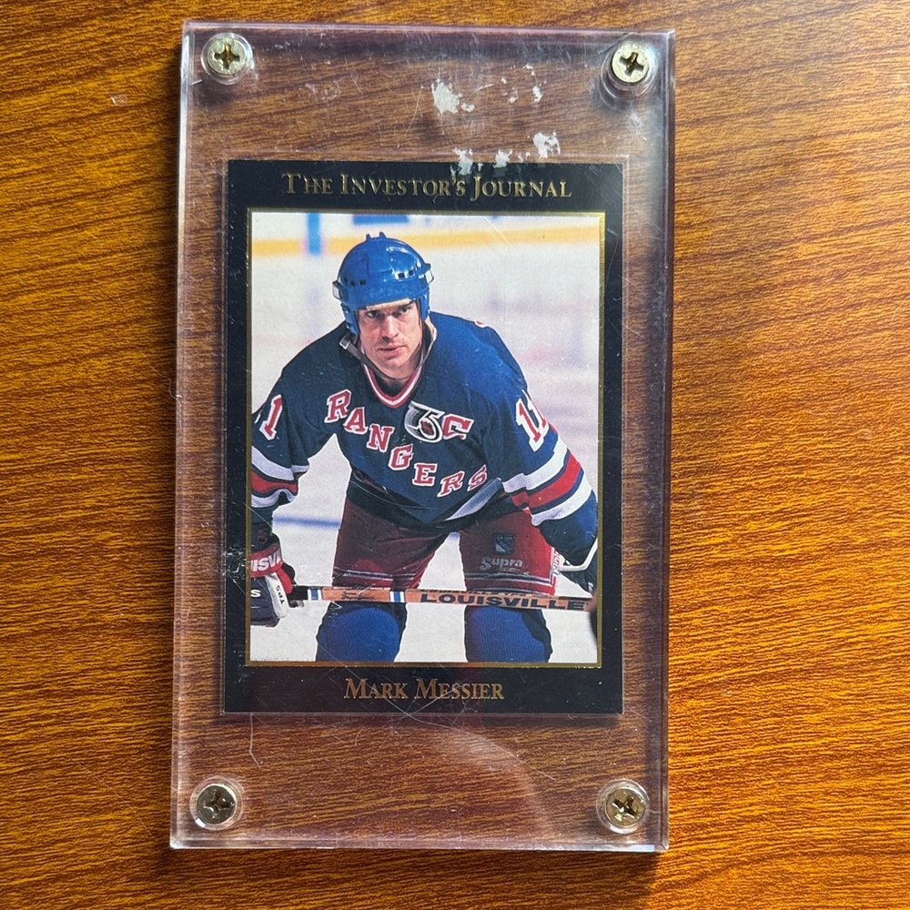 Mark Messier Hockey Card in Case
